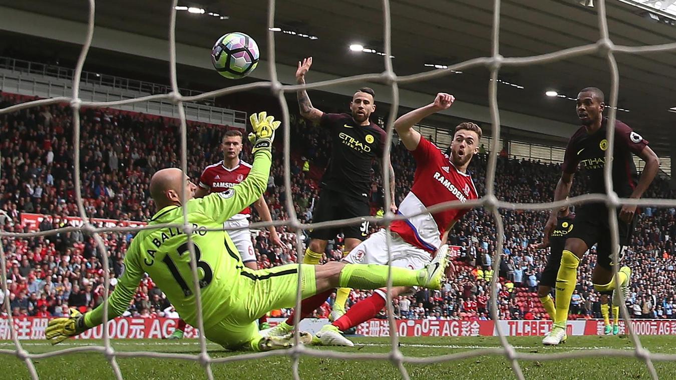 Middlesbrough 2-2 Manchester City: Đoàn quân của Pep Guardiola gặp quá nhiều khó khăn trước Middlesbrough.