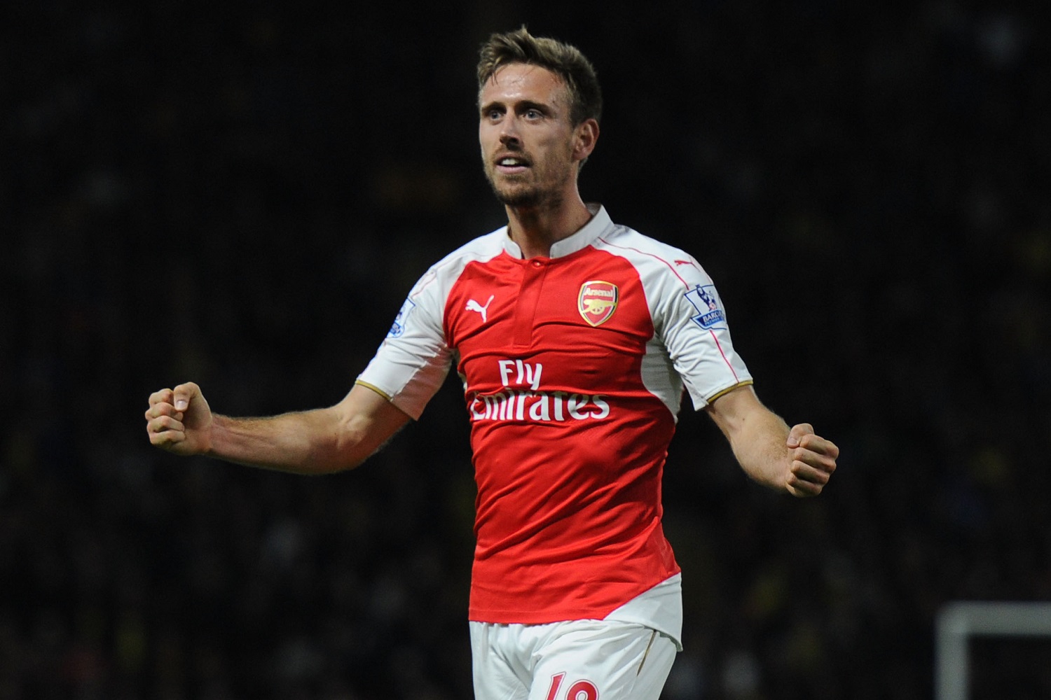 Hậu vệ trái Nacho Monreal (Arsenal): Monreal chắc chắn là  phương án khả thi hơn những Matteo Darmian hay Ashley Young của Man United. Cầu thủ này thi đấu tròn vai nhưng luôn giữ được phong độ ổn định.