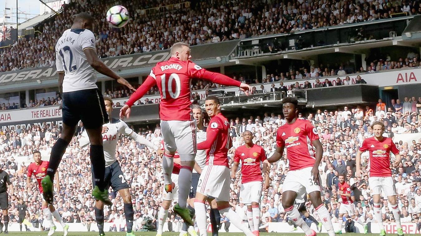 Tottenham Hotspur 2-1 Manchester United: Lần đầu tiên kể từ mùa giải 1964/65, Tottenham đã lập lại thành tích bất bại trên sân nhà (17 thắng, 2 hòa). Đánh bại Quỷ đỏ thành Manchester cũng là trận thắng thứ 14 liên tiếp của 'Gà trống' ở White Hart Lane. Một lời chia tay ý nghĩa của Tottenham đối với White Hart Lane.