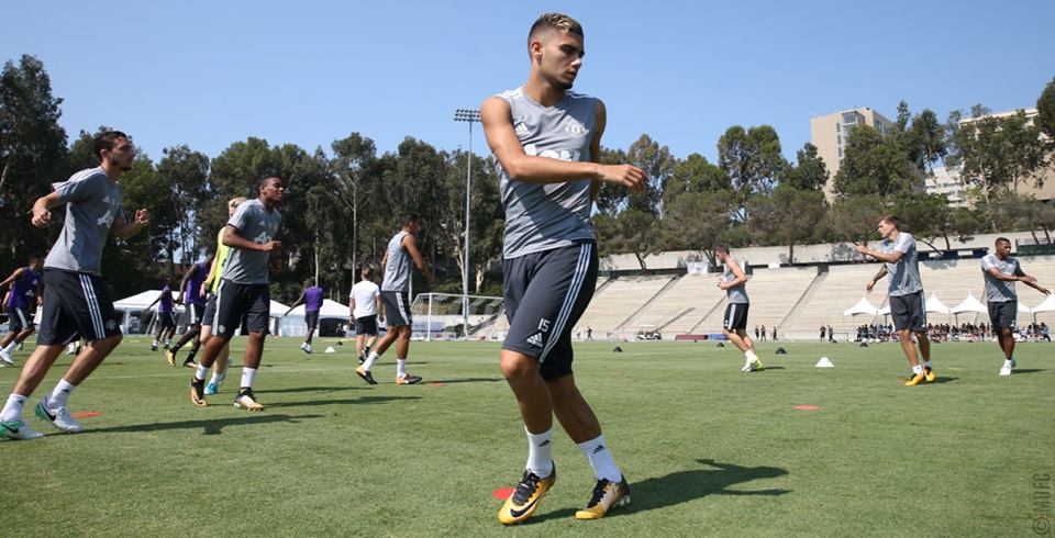 Một số hình ảnh khác của buổi tập.