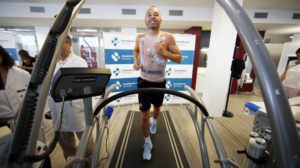 Tiền vệ kỳ cựu Iniesta rất háo hức trước mùa giải mới.