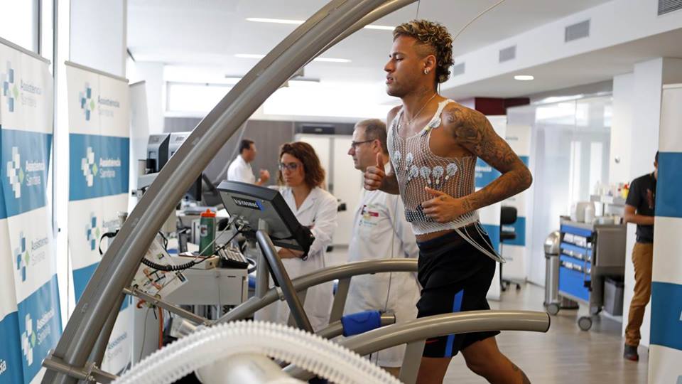 Messi & Neymar đồng loại trở lại, đại bản doanh Barca rộn ràng - Bóng Đá