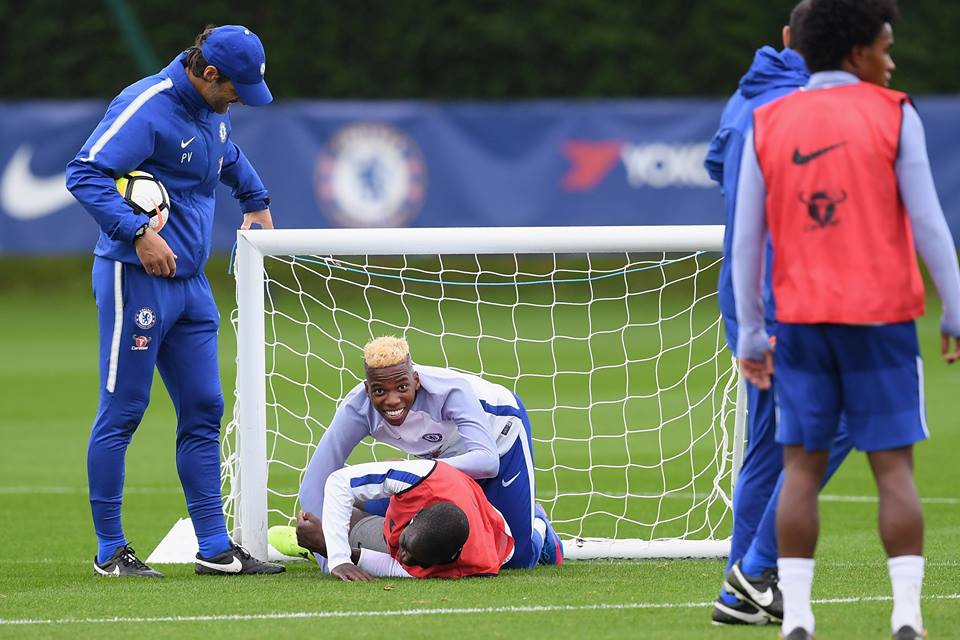 Buổi tập cũng tràn ngập tiếng cười.