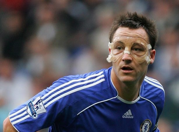 Trung vệ John Terry.