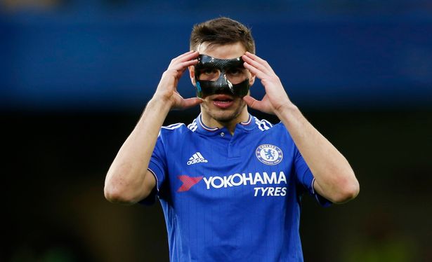 Hậu vệ trái Cesar Azpilicueta.