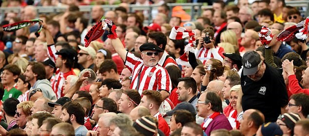Rất đông CĐV Athletic Bilbao đã có mặt tại Dublin, CH Ireland để cỗ vũ cho đội nhà.