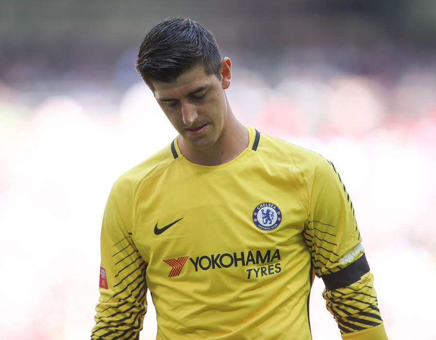 Thủ thành Courtois: 5 điểm - Bất lực trong bàn thua và gây thất vọng khi sút hỏng quả 11m, mang tới tâm lý căng thẳng cho các đồng đội.