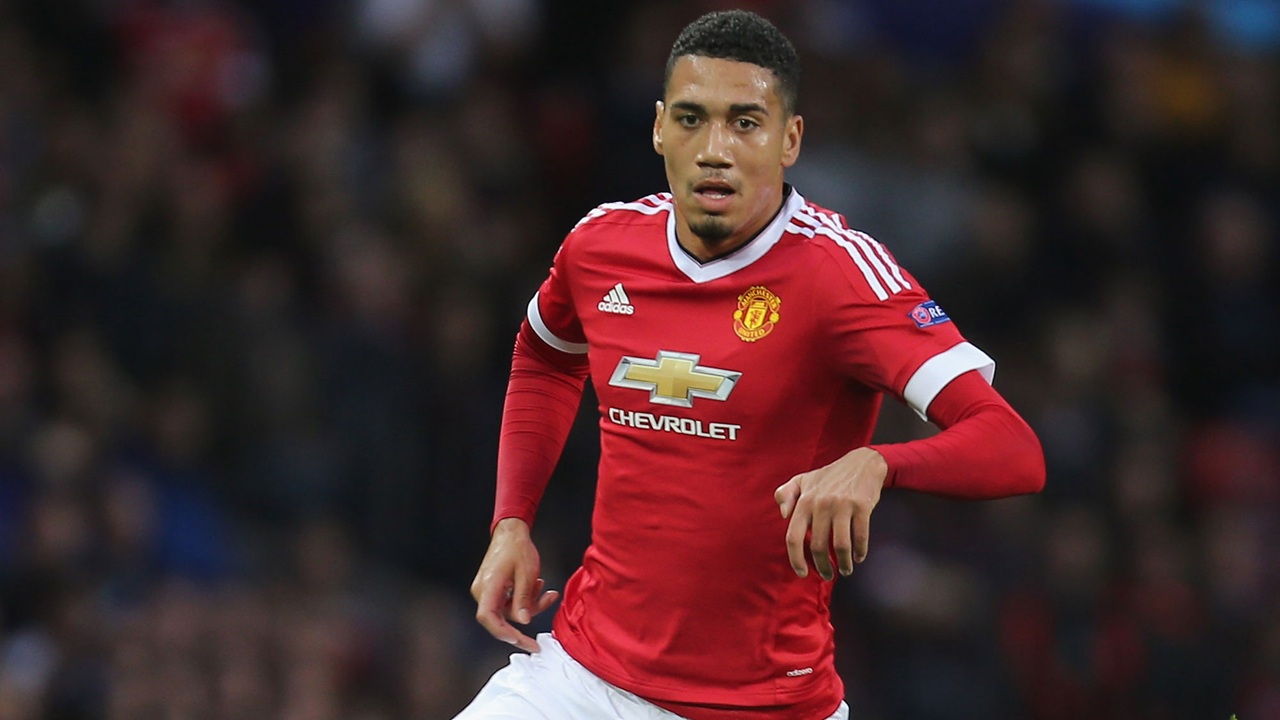 Chris Smalling - Người ra lệnh (do Jesse Lingard đặt).