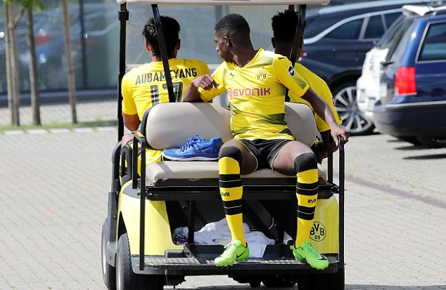 Dembele đang mong ngóng từng ngày sang Barcelona.