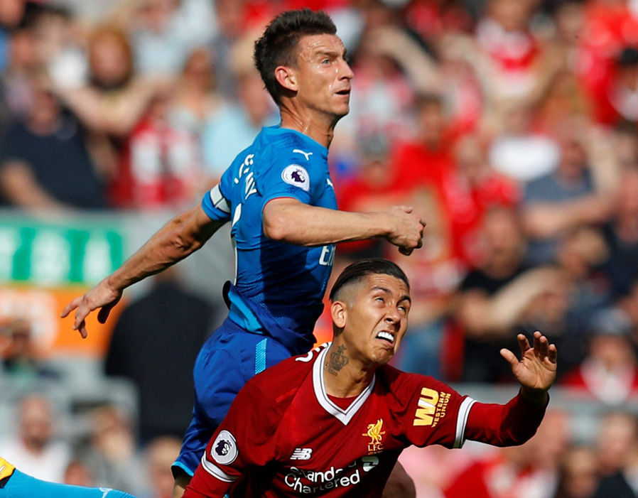 Hậu vệ Laurent Koscielny - 4 điểm.