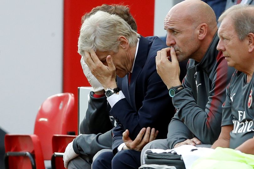 Wenger: 'Nếu tôi là vấn đề của Arsenal thì tôi xin lỗi' - Bóng Đá