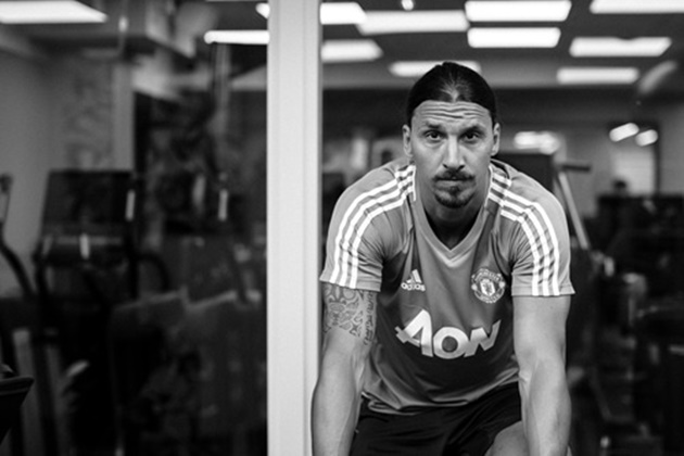 Ibrahimovic đang tập luyện theo chế độ đặc biệt tại Man United.