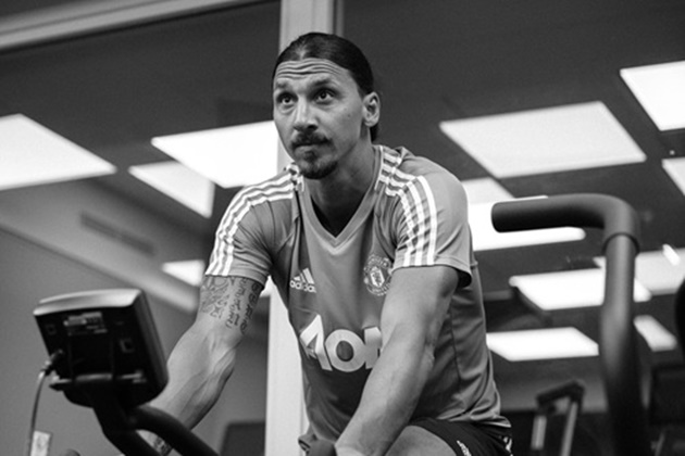 Nhiều khả năng Ibrahimovic sẽ thi đấu trở lại vào tháng 01 tới đây.