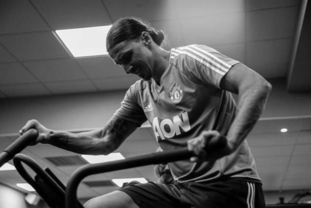 Sự trở lại của Ibra sẽ giúp ích khá nhiều cho Man Utd ở giai đoạn 2.