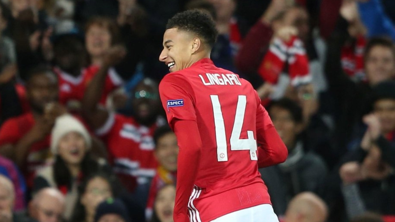 Tiền vệ phải Jesse Lingard: Lingard là một trong số ít cầu thủ trẻ hiếm hoi được Mourinho thường xuyên sử dụng.