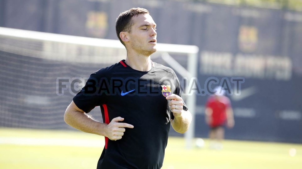 Trung vệ Vermaelen cũng đã quay trở lại.