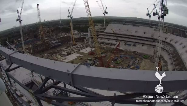 Ngay khi mùa giải 2016/17 kết thúc, Tottenham đã cho phá hủy sân White Hart Lane để tập trung xây một SVĐ mới hoành tráng hơn.