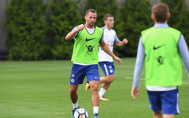 Drinkwater là sự bổ sung đáng chú ý của Chelsea.