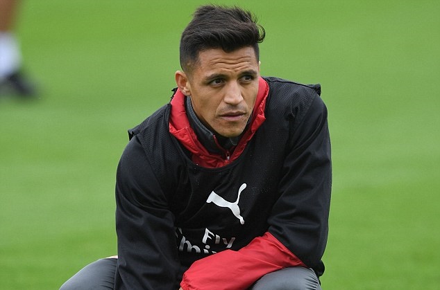 Ngôi sao người Chile gần như đã gạt sang những muộn phiền.