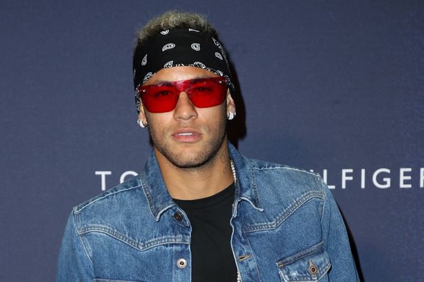 Neymar đang có mặt tại London để tham dự tuần lễ thời trang do đối tác tổ chức.