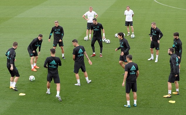 Chỉ cần 1 trận hòa, coi như cuộc đua đến ngôi vương La Liga sẽ khép lại với Real Madrid.