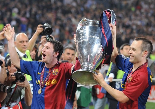 Đã 33 tuổi, những đóng góp của Iniesta cho Barcelona đang dần hạn chế đi ít nhiều.