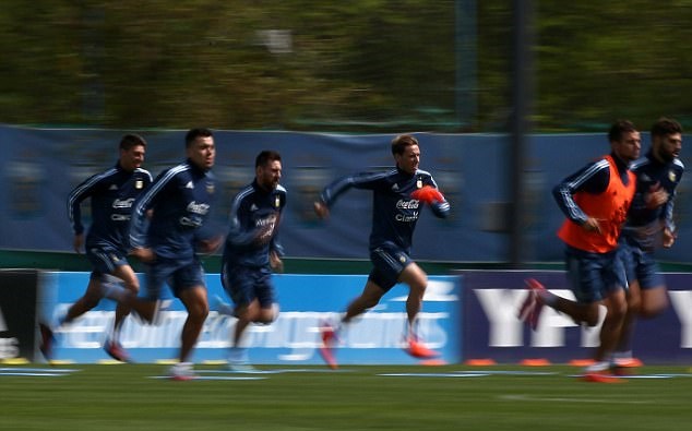 Tốc độ là thứ vũ khí lợi hại để Argentina đối đầu với Ecuador.