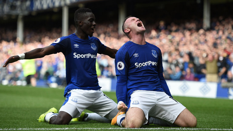 10. Everton - Tỷ lệ kiểm soát bóng trung bình 49%.