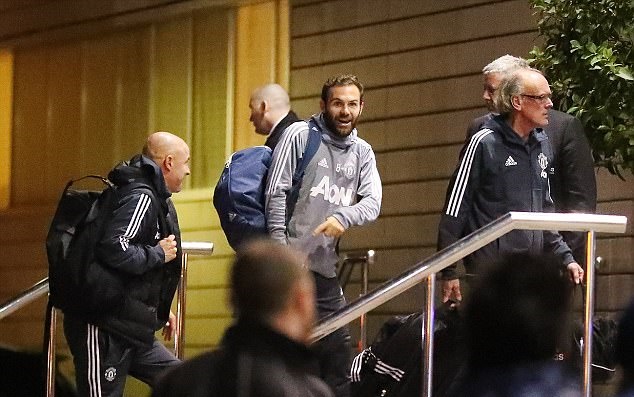 Thêm một tin vui nữa cho Man Utd là chân sút chủ lực Harry Kane của Tottenham không thể ra sân thi đấu trận này.