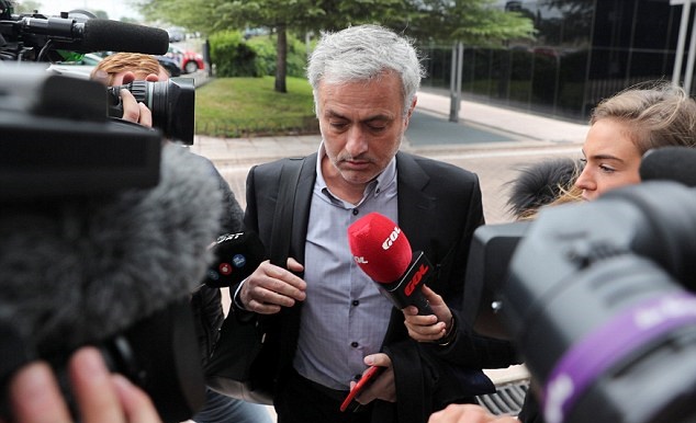 Chắc chắn chuyến đi này sẽ ảnh hưởng không nhỏ đến sự chuẩn bị của Man Utd trước trận đấu với Chelsea.