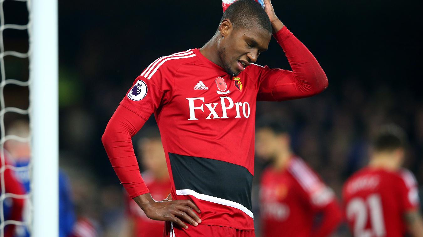 Everton 3-2 Watford: Các cầu thủ Watford chỉ còn cách tự trách bản thân khi cầm vàng lại để vàng rơi.