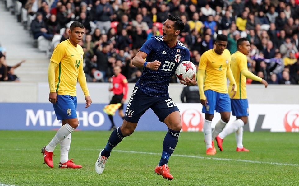 Trận này, do kém may mắn, đội tuyển đến từ xứ sở mặt trời mọc chỉ ghi được 1 bàn thắng danh dự, trong đó có tình huống không được công nhận bàn thứ 2 do công nghệ VAR xác định họ đã rơi vào thế việt vị.