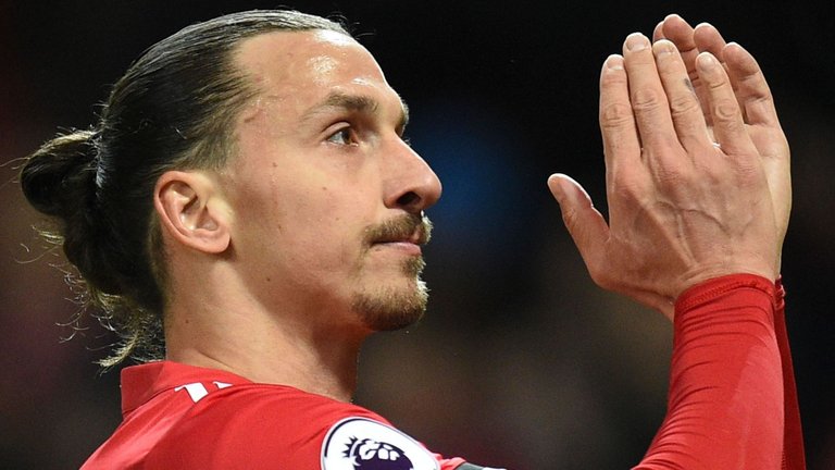 Zlatan Ibrahimovic tự tin vô địch mọi giải đấu.
