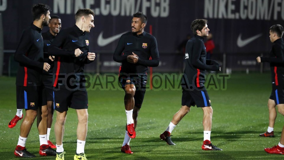 Barcelona có buổi tập nhẹ trước khi bước vào trận gặp Real Murcia trong khuôn khổ vòng 16 đội cúp Nhà vua Tây Ban Nha.