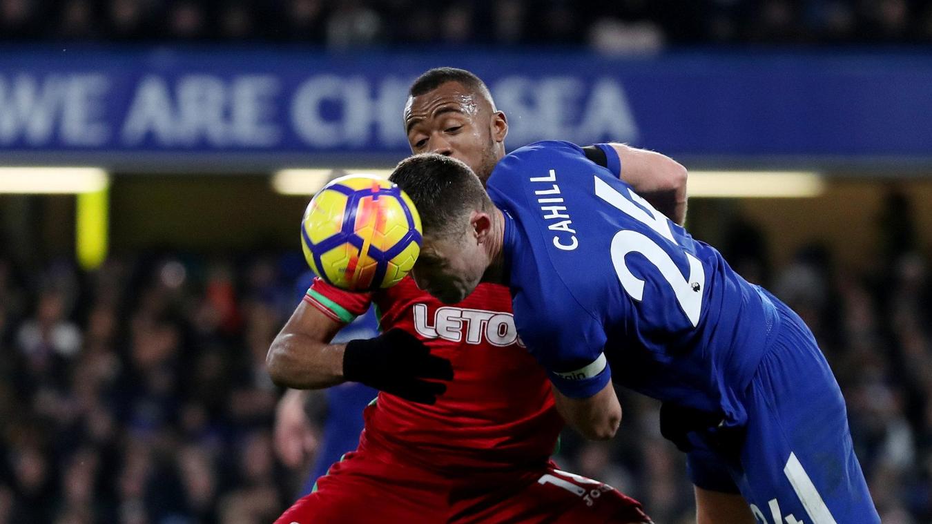 Chelsea 1-0 Swansea City: Các nhà ĐKVĐ gặp khó khăn nhưng vẫn giành được 3 điểm trọn vẹn trên sân Stamford Bridge.