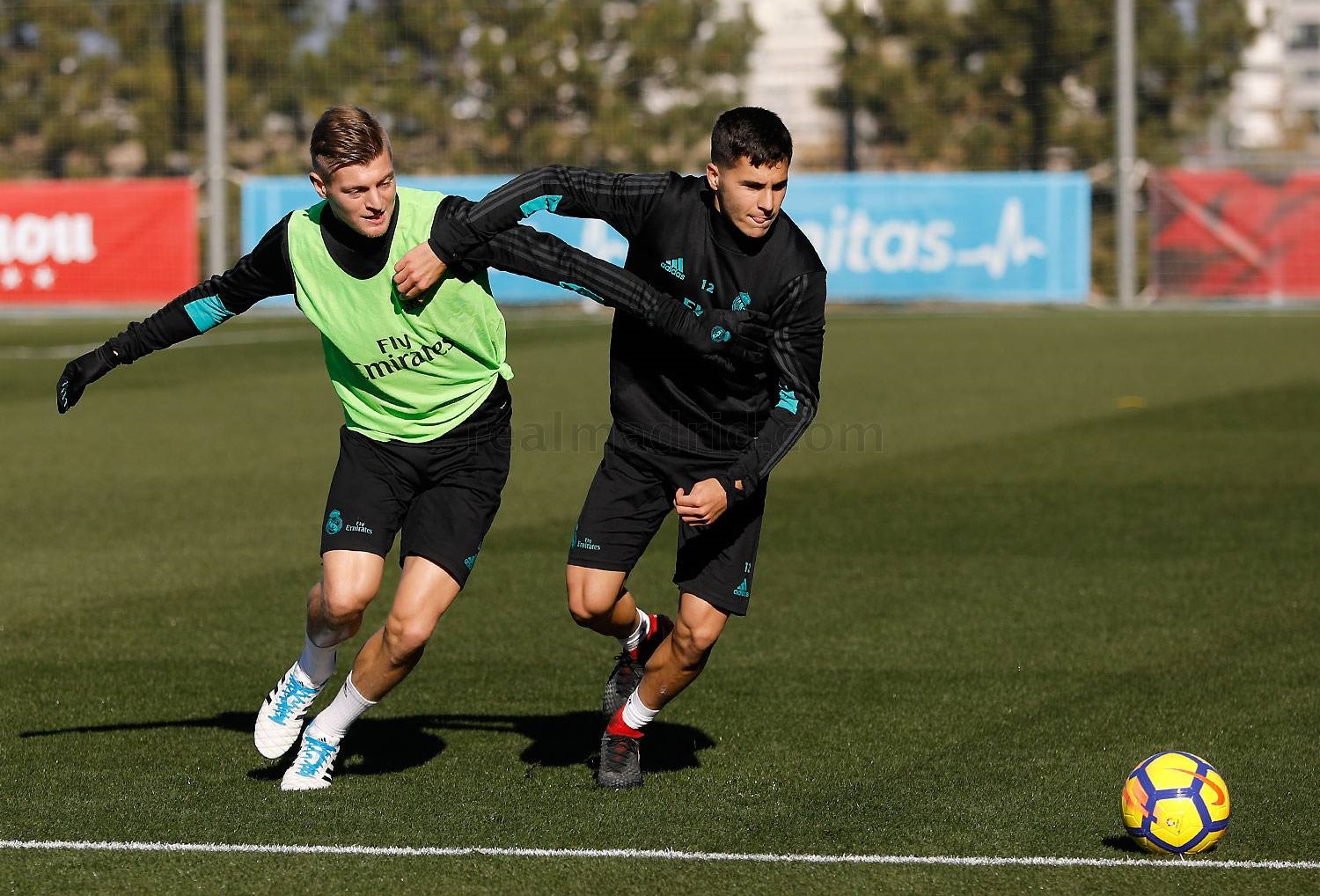 Toni Kroos vẫn sẽ là nhạc trưởng của Real Madrid.