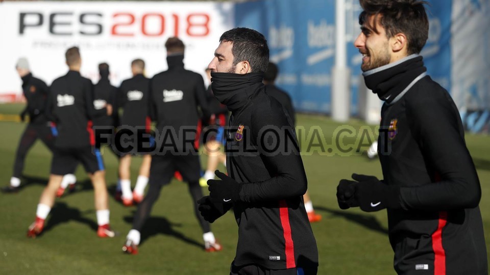 Điều này không quá khó hiểu do Valencia để thua Getafe, còn Real Madrid thì bị Atheltic Bilbao giữ chân.