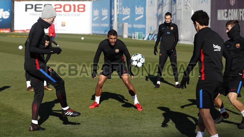 Dù vậy, ngôi vị nhất bảng khó thoát khỏi tay Barcelona.