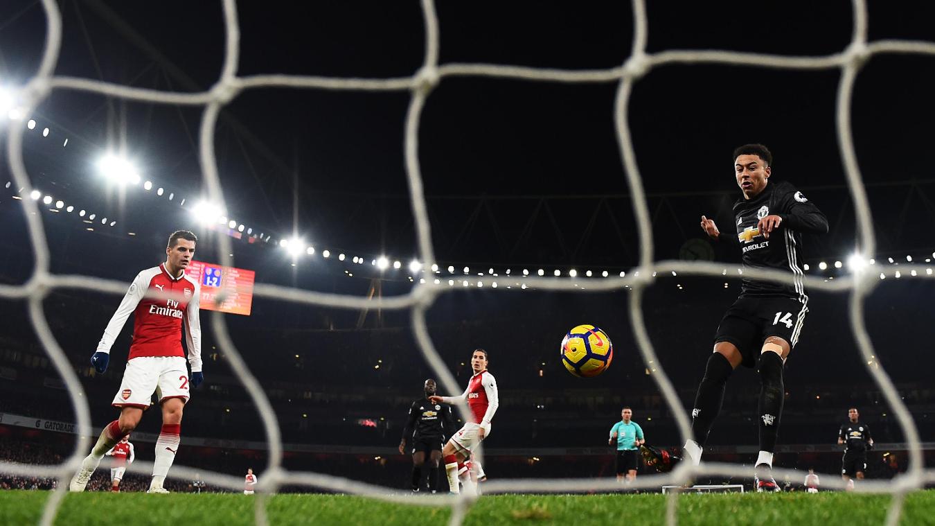 Arsenal 1-3 Manchester United: Với cú đúp vào lưới Arsenal. Jesse Lingard đã ghi được 3 bàn thắng trong 2 trận gần nhất ở Premier League, bằng số bàn thắng mà cầu thủ này phải mất đến 51 trận trước đó để thực hiện được.