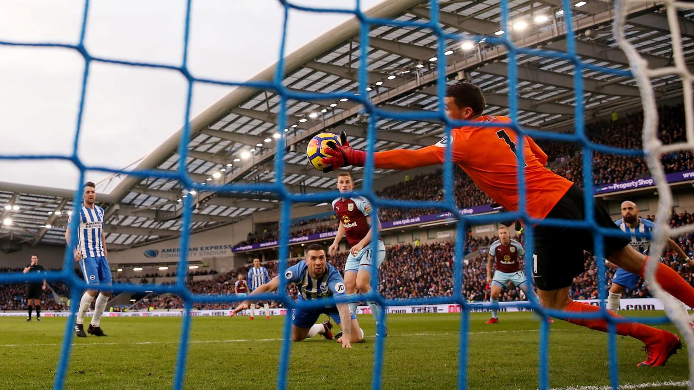 Brighton 0-0 Burnley: Thủ thành Brighton có nhiều pha cản phá xuất sắc trận này.