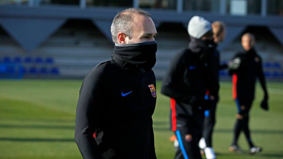 Barcelona đang hoàn tất những buổi tập cuối để lên đường tới Madrid.