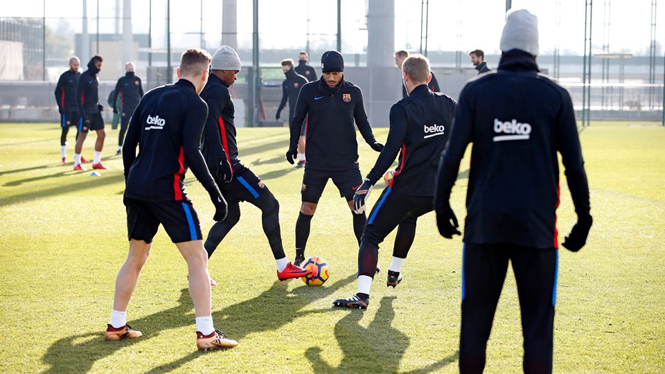 Với việc hơn đối thủ tận 11 điểm, Barcelona không gặp quá nhiều áp lực trước El Clasico.