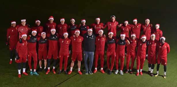 Trước giờ lên đường, Liverpool đã tổ chức buổi lễ Giáng sinh nhỏ tại sân tập Melwood.