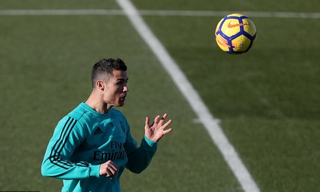 Ronaldo tỏ ra khá sung sức trong buổi tập.