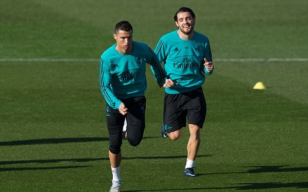 Trước đó, Ronaldo đã bỏ lỡ 2 buổi tập của Real sau khi trở về từ giải FIFA Club World Cup.