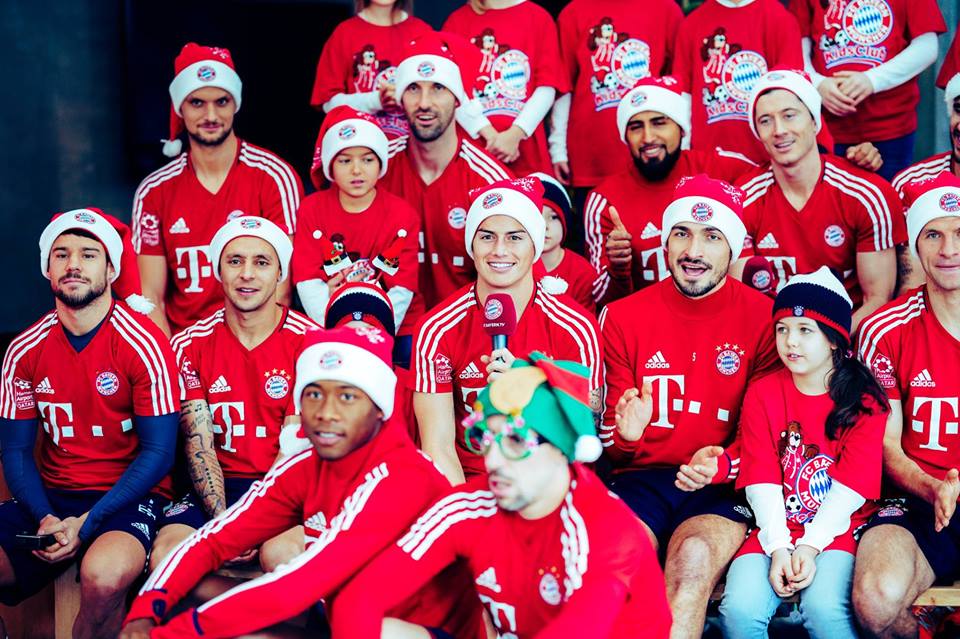Độc bá Bundesliga, Bayern Munich mở tiệc Giáng sinh đầy màu sắc - Bóng Đá