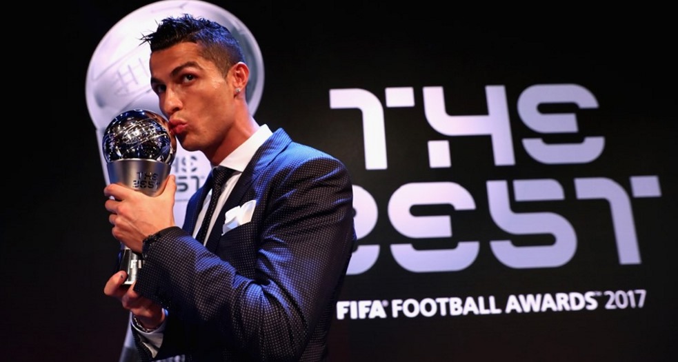 Cá nhân Ronaldo đoạt giải thưởng The Best của FIFA.