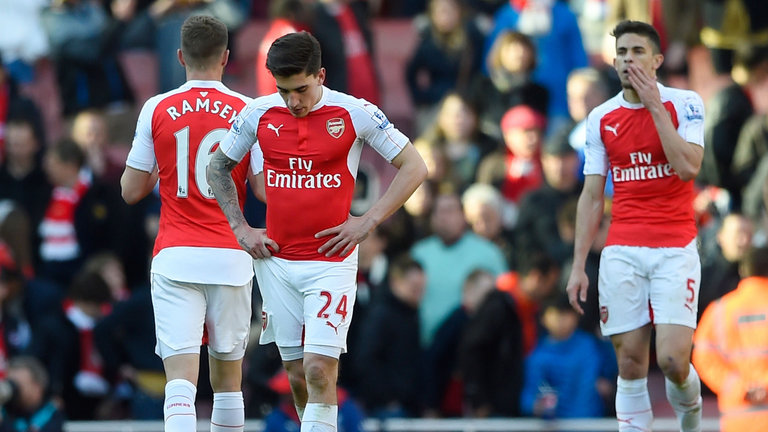 Arsenal đứng chót bảng khi thiếu hẳn lực lượng từ cầu thủ Anh quốc.