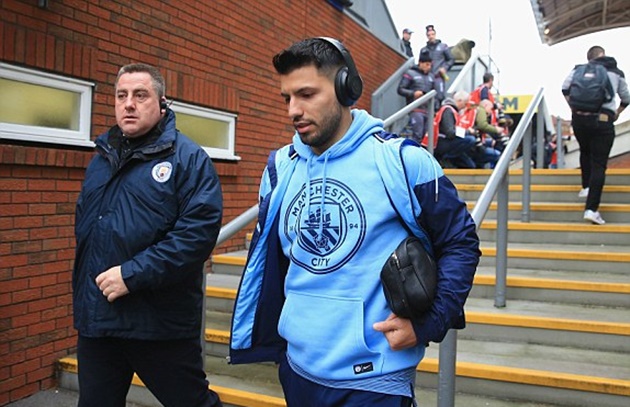 Pep Guardiola thở dài khi Man City chuẩn bị xung trận - Bóng Đá