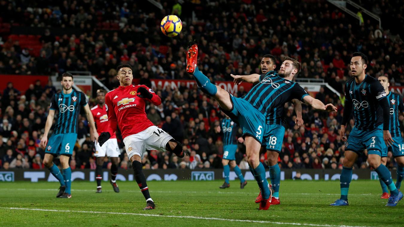 Manchester United 0-0 Southampton: Quỷ đỏ thành Manchester gây thất vọng cùng cực ở vòng đấu này khi để Southampton cầm hòa không bàn thắng.